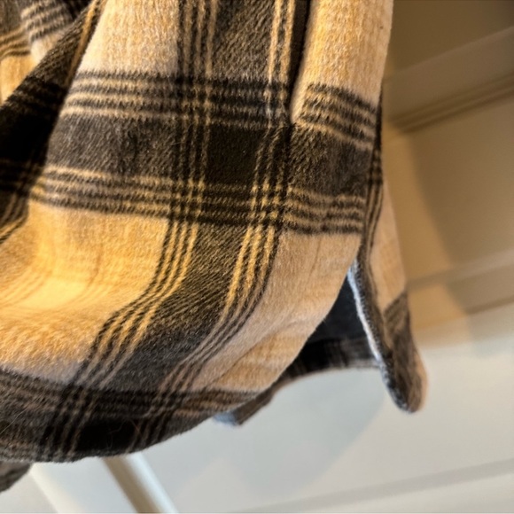 Thread & Supply Chandler Plaid Shacket - Picture 8 of 11